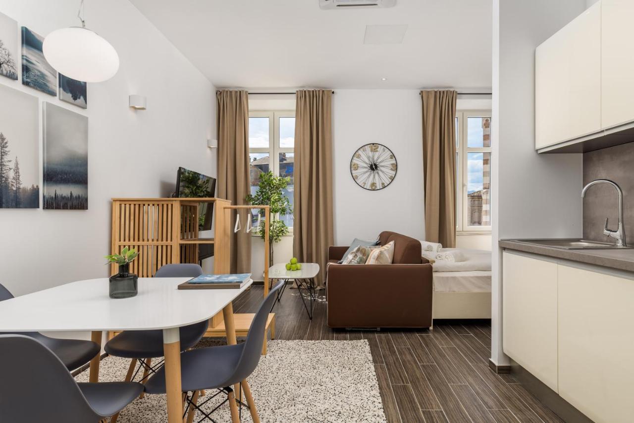 Apartments Harbour View リエカ エクステリア 写真